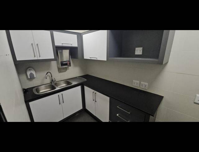 INDUSTRIAL PROPERTY TO RENT IN WATERFALL